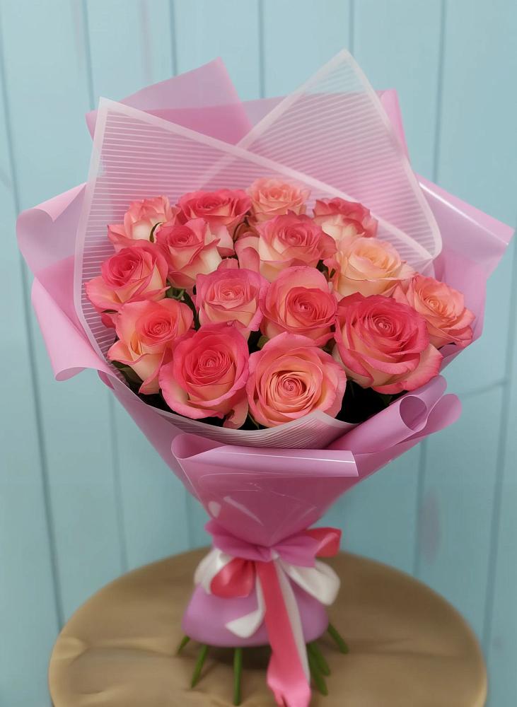 Букет 15 Розовых роз Равель в Чамлыкской