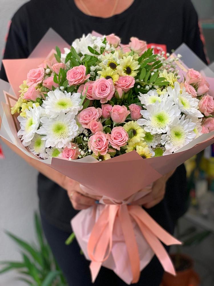 Букет цветов из: Розы и Хризантемы в Чамлыкской