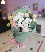 Букет цветов из:  Хризантемы и Розы #REPLACE_PRED# Чамлыкской