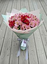 Букет цветов из:  Альстромерии #REPLACE_PRED# Чамлыкской