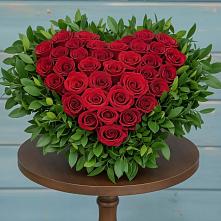 Цветочная композиция из Розы в виде сердца в Чамлыкской