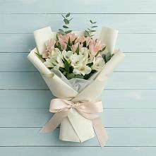 Букет цветов из:  Альстромерии #REPLACE_PRED# Чамлыкской