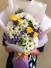 Букет цветов из:  Ирисы, Хризантемы и Розы #REPLACE_PRED# Чамлыкской