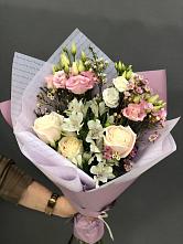 Букет цветов из:  Альстромерии, Розы и Лизиантусы #REPLACE_PRED# Чамлыкской