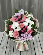 Букет цветов из:  Альстромерии, Гвоздики, Розы и Хризантемы в Чамлыкской