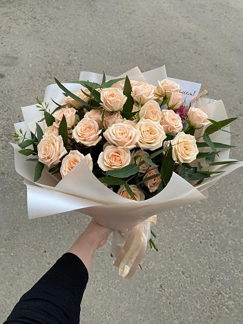 Букет Кремовые розы Латте в Чамлыкской