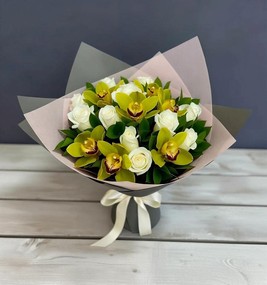 Букет цветов из: Орхидеи и Розы в Чамлыкской