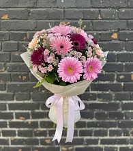 Букет цветов из:  Герберы и Хризантемы #REPLACE_PRED# Чамлыкской