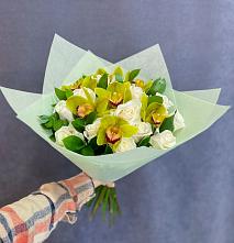 Букет цветов из:  Орхидеи и Розы в Чамлыкской